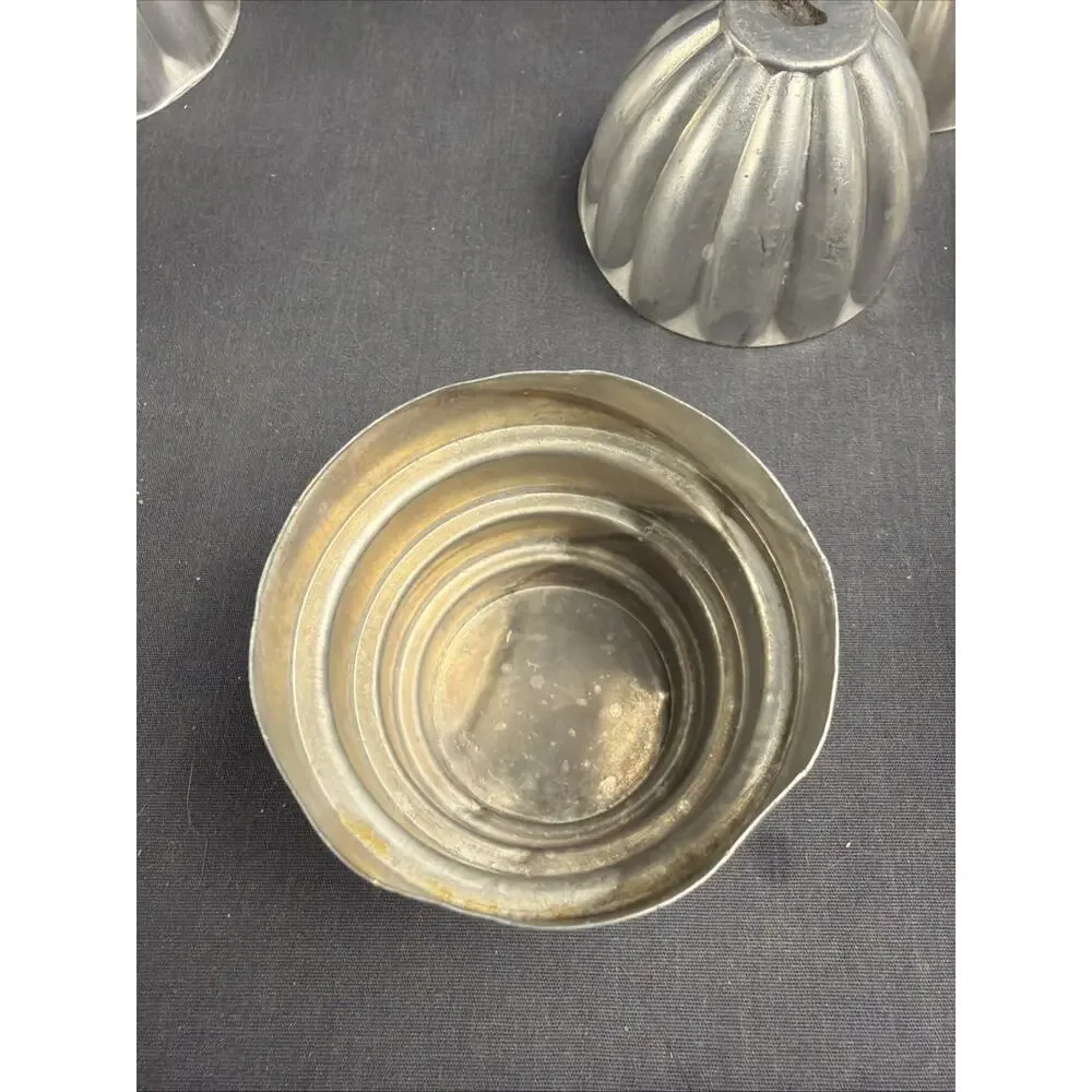 Vintage Art Deco 8 Aluminum Fluted Molds Baking Tins Dessert Flower Tiered